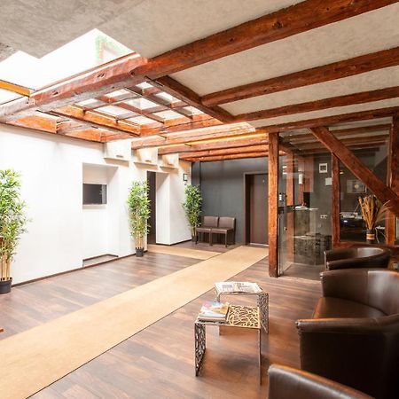 Vendi Grand Square Residence Сибиу Экстерьер фото