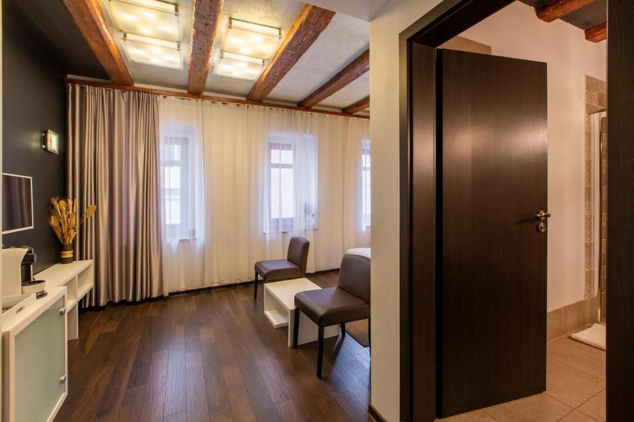 Vendi Grand Square Residence Сибиу Экстерьер фото